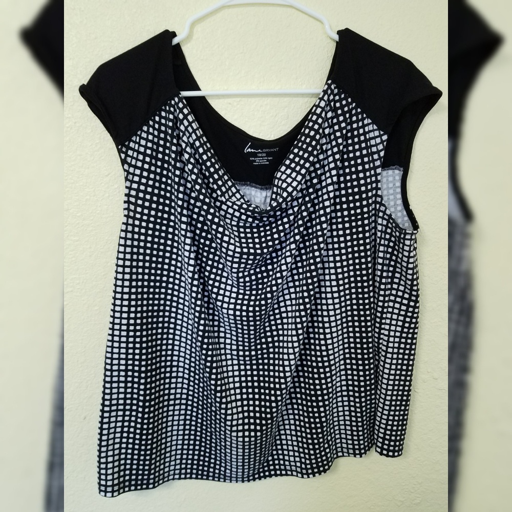 🌻Lane Bryant sleeveless top